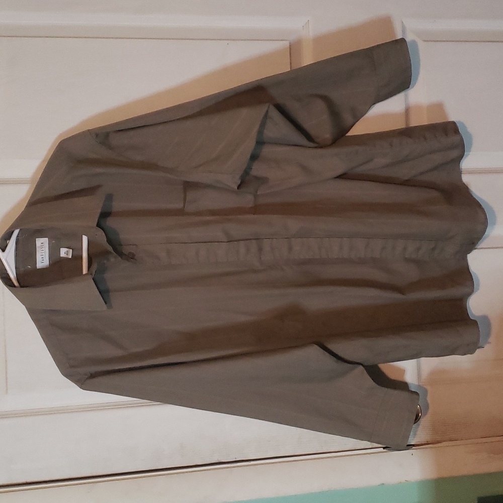 VAN Heusen Button Up Satin Stripe Dress Shirt